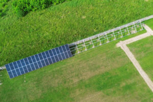 Photovoltaik Freiflächenanlage privat im Garten