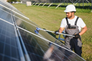 Pavillon mit Solardach, Wartung, Reinigung