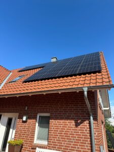 PV-Anlage, installiert von der AceFlex GmbH, Photovoltaik Preisentwicklung Prognose 2025