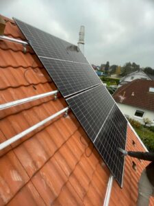 PV-Installation durch die AceFlex GmbH, Solaranlage mit Speicher selber bauen