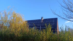 PV-Installation, durchgeführt von der AceFlex GmbH, Solaranlage mit Speicher selber bauen