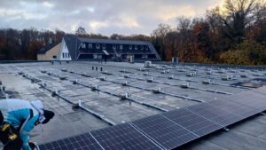 Ein Großprojekt der AceFlex GmbH, Photovoltaik Anlage Montage