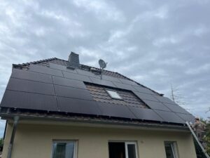 PV-Anlage, installiert von der AceFlex GmbH in Potsdam, Photovoltaik Komplettanlage 15 kWp mit Speicher und Montage