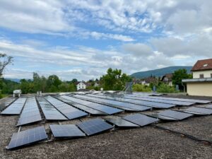 PV-Anlage, installiert von der AceFlex GmbH in der Schweiz, Ersatzstrom PV Anlage