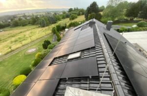 PV-Anlage, installiert von der AceFlex Gmbh in Neuwied-Segendorf, Aiko Neostar 3+ 54 kaufen