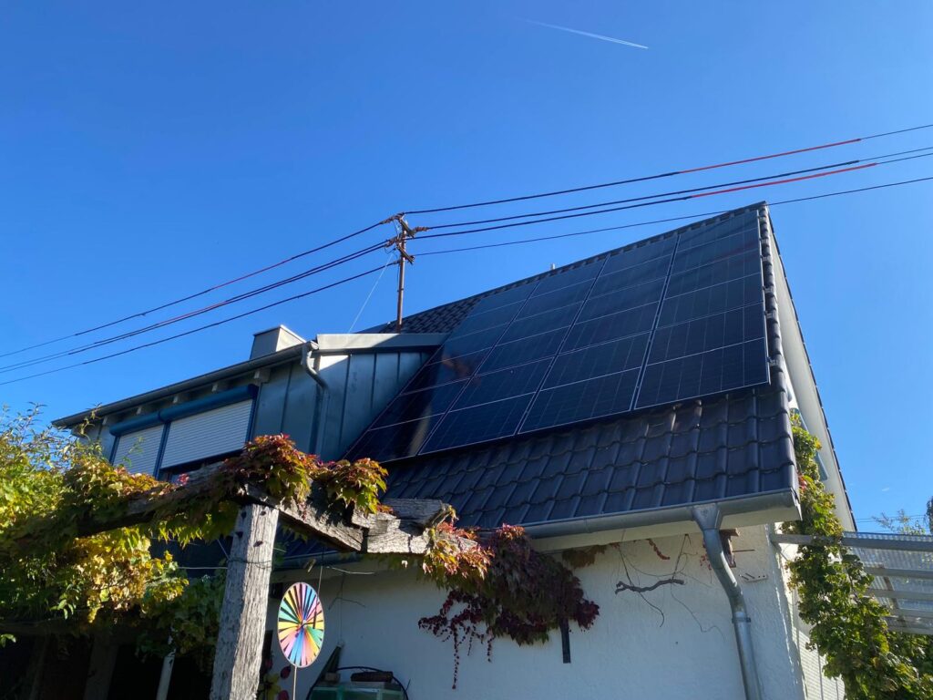 Photovoltaik-Anlage in Essingen, installiert von der AceFlex GmbH
